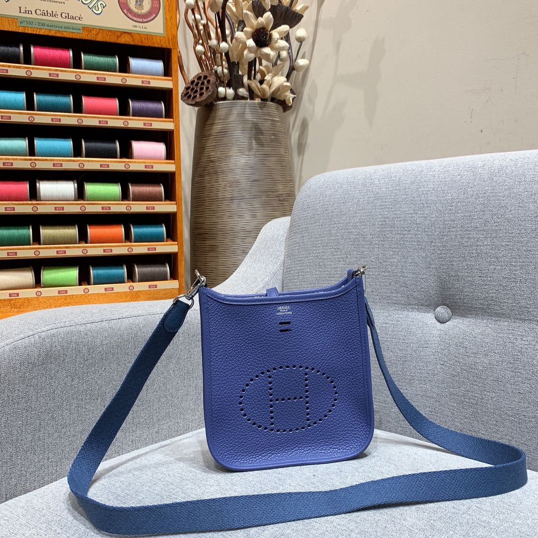 에르메스 미니 에블린16 로얄블루 은장 끌레망스 가죽